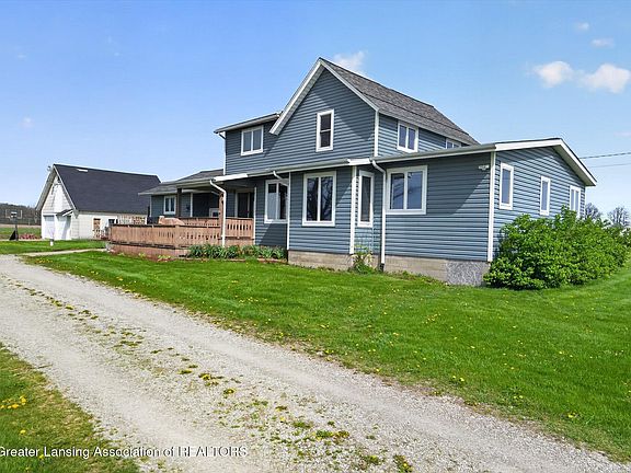 4th image of 7613 Benton Rd