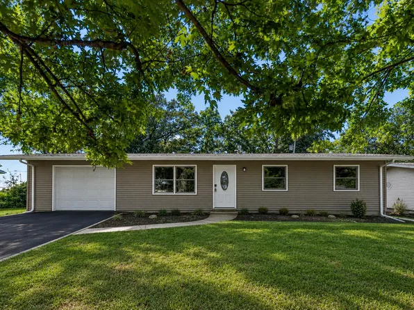 504 Robyn Rd, Valparaiso, IN 46385