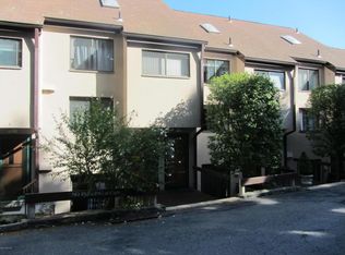 204 River Run, Greenwich, CT 06831