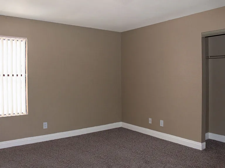 Mandalay Bay Apartments — Photo 19