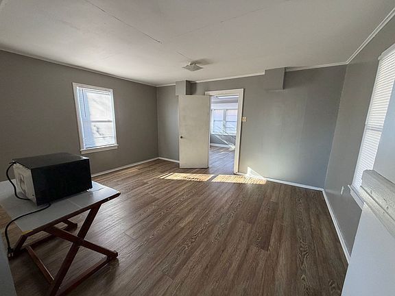 3rd image of 47 Peaceful Pines Dr