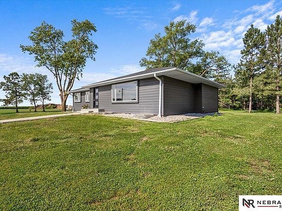 2nd image of 3855 Vandorn Rd