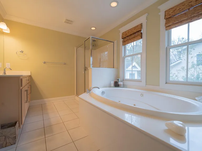 1454 Appling Dr — Photo 10