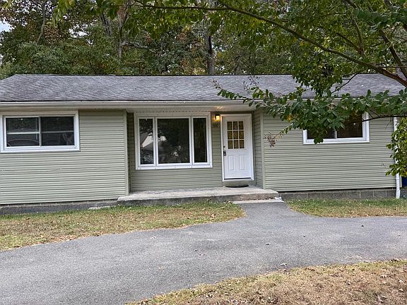 3rd image of 500 Hanover Blvd