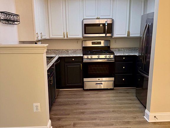 3rd image of 680 Orchard Ridge Dr Unit 100