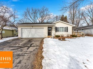 206 Sunset Dr, Lodi, WI 53555