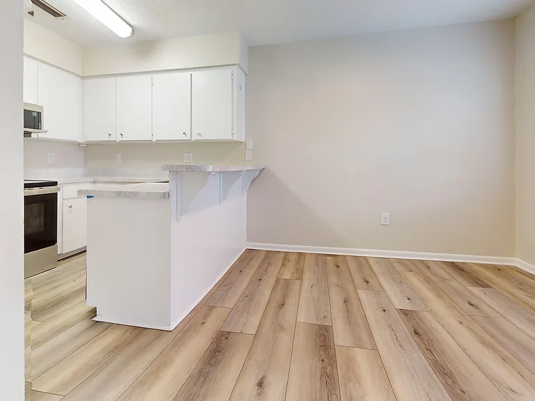 The Henry Apartments — Photo 57