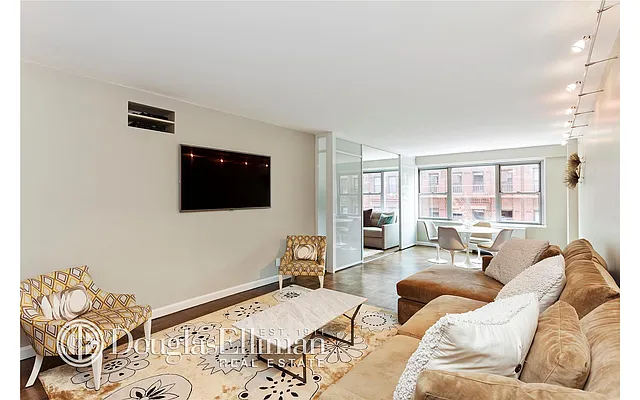 Sold by Douglas Elliman | media 18