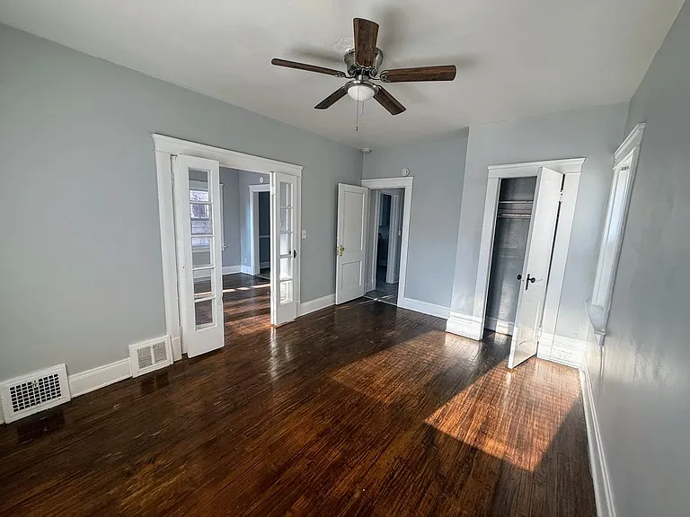 951 Royal Rd — Photo 26