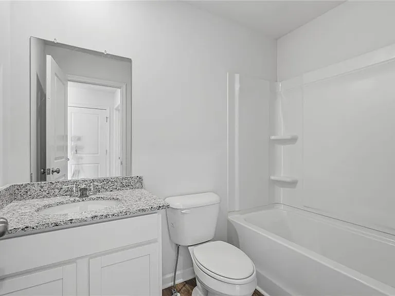 133 Oxford Ln — Photo 27