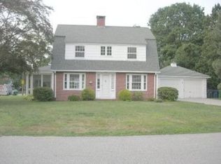 261 Greenwood Ave, Warwick, RI 02886