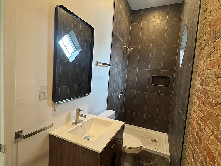 839 S Jackson St #7 — Photo 6