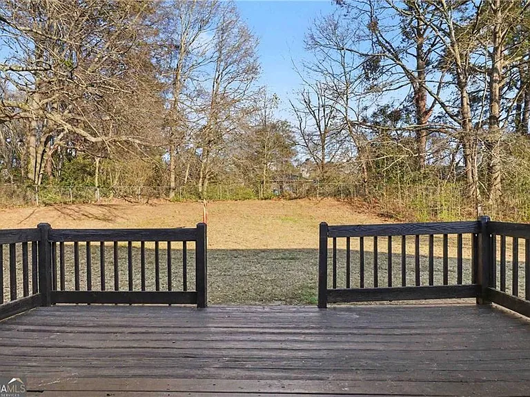 79 Waterview Dr — Photo 4
