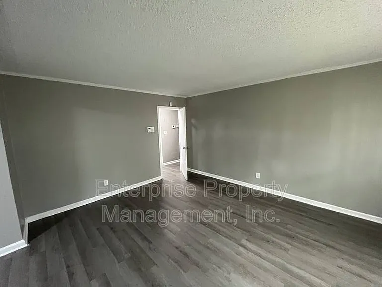 1888 Burnham Ave — Photo 7