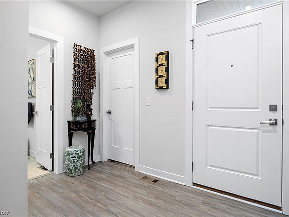 4th image of 7477 Greenlawn Dr