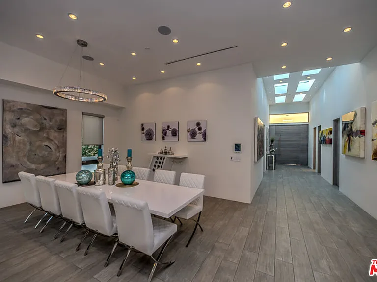 658 N Edinburgh Ave — Photo 14