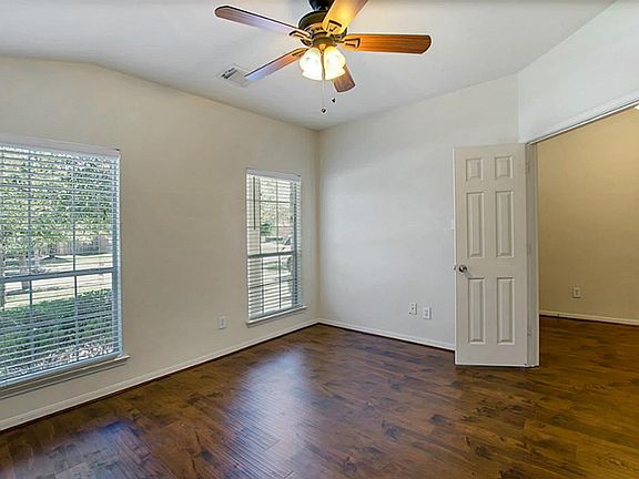 4th image of 31707 Regal Park Ct