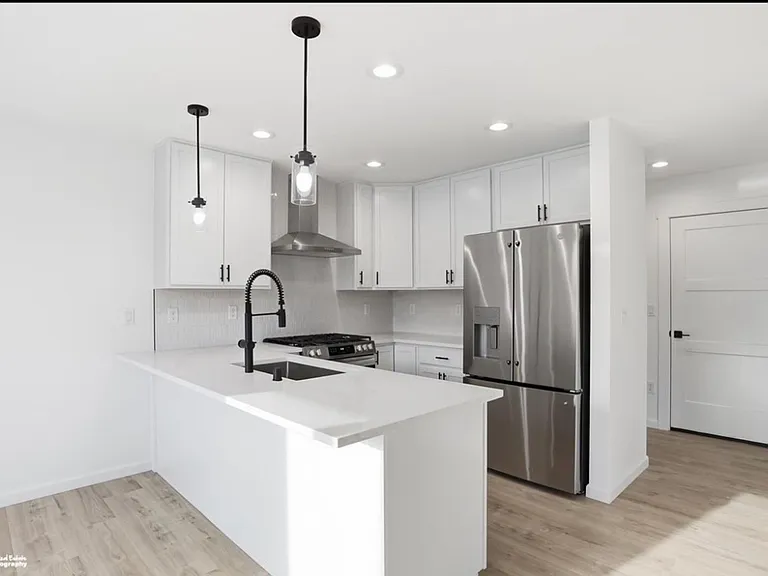 336 W Ashbrook Dr — Photo 6