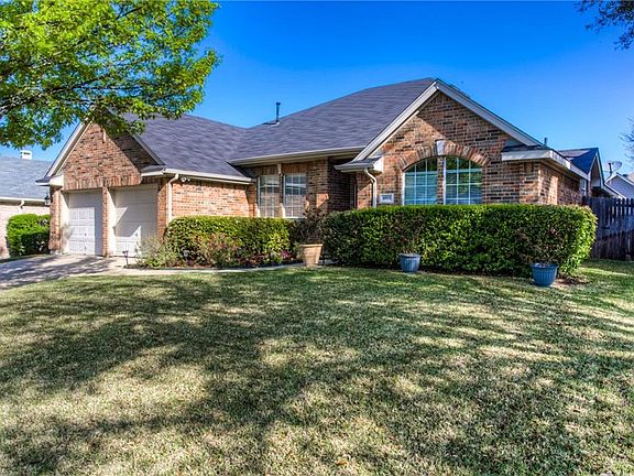2nd image of 6938 Mesa Dr