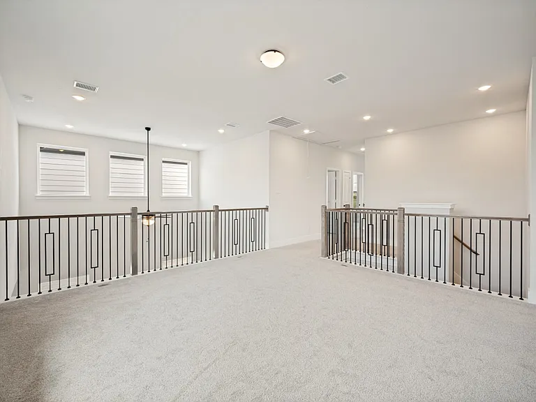 7342 Farley St — Photo 14