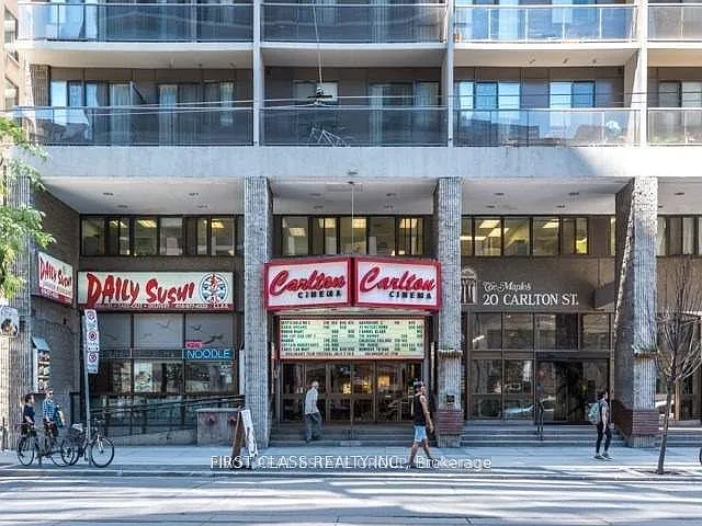 25 Carlton St — Photo 16