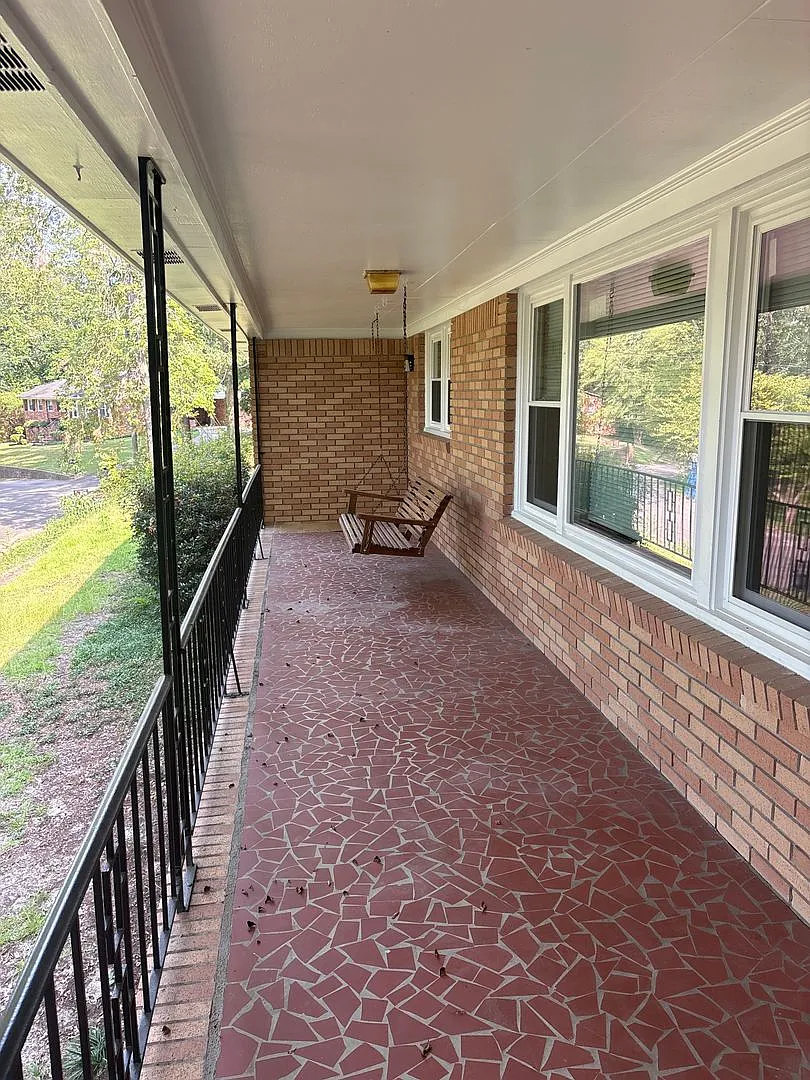 Charming 3-Bedroom Home in Forest Acres — Photo 3