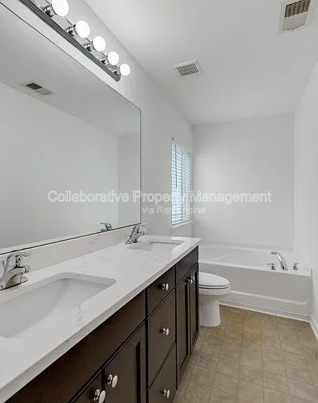 590 Summer Hill Way — Photo 14