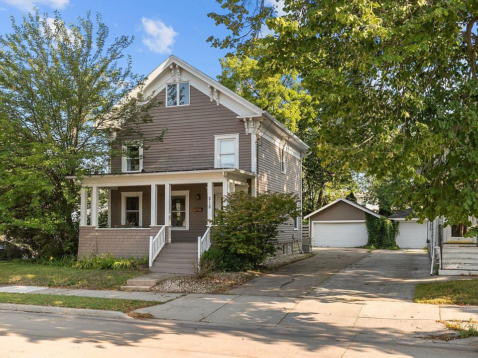 1st image of 218 W Melvin Ave