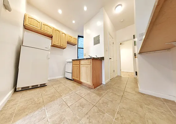 Rented by Union Square Property Management | media 2