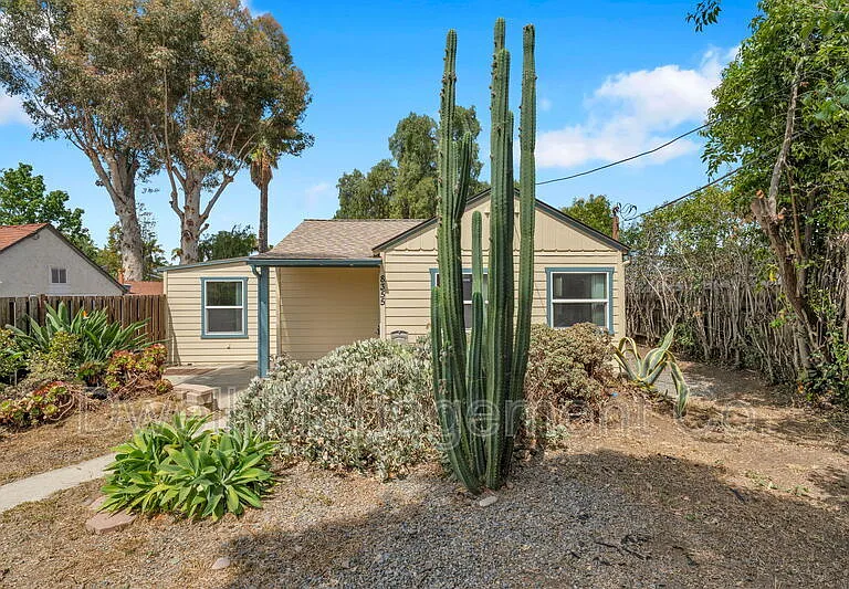 8355 Golden Ave — Photo 18