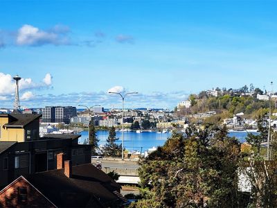 1610 Lakeview Boulevard E, Seattle, WA, 98102