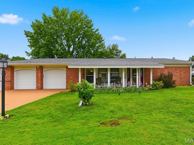 5044 Tealby Ln, Saint Louis, MO, 63128