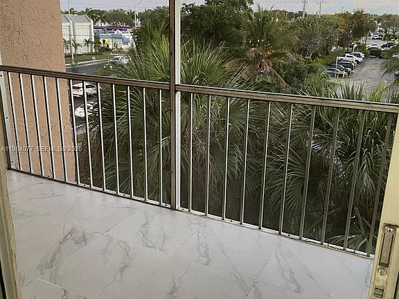 3rd image of 17000 NW 67th Ave APT 437