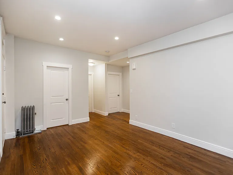 2737 Sutter — Photo 2