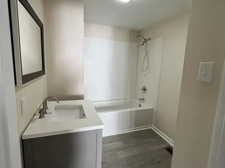 2205 Hendricks St — Photo 10