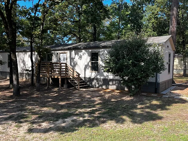 3 bed, 1068 sqft, $1,390 — Photo 3
