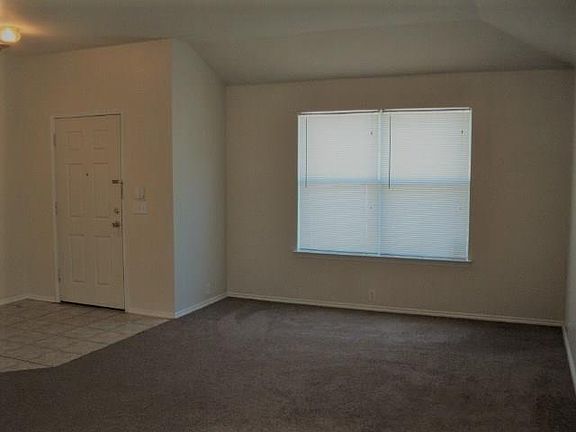 4th image of 8520 Horse Whisper Ln