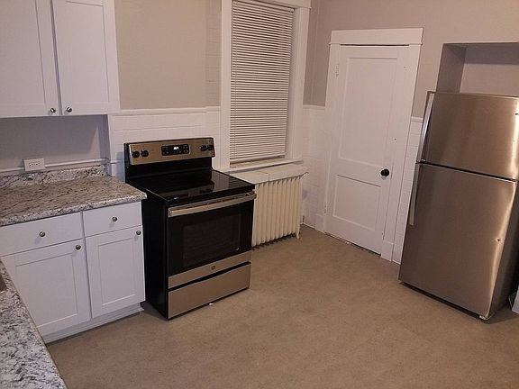 2nd image of 5633 Dewey Ave