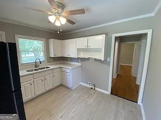 256 E Broad St #A — Photo 7