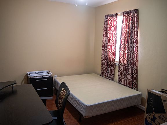 5th image of 1374 Warrior Way