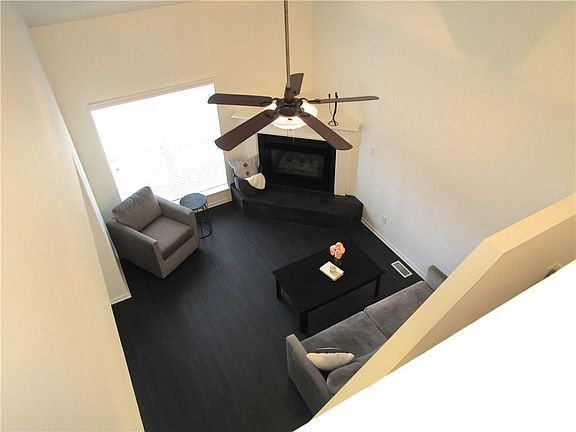 4th image of 6921 Elise Ct