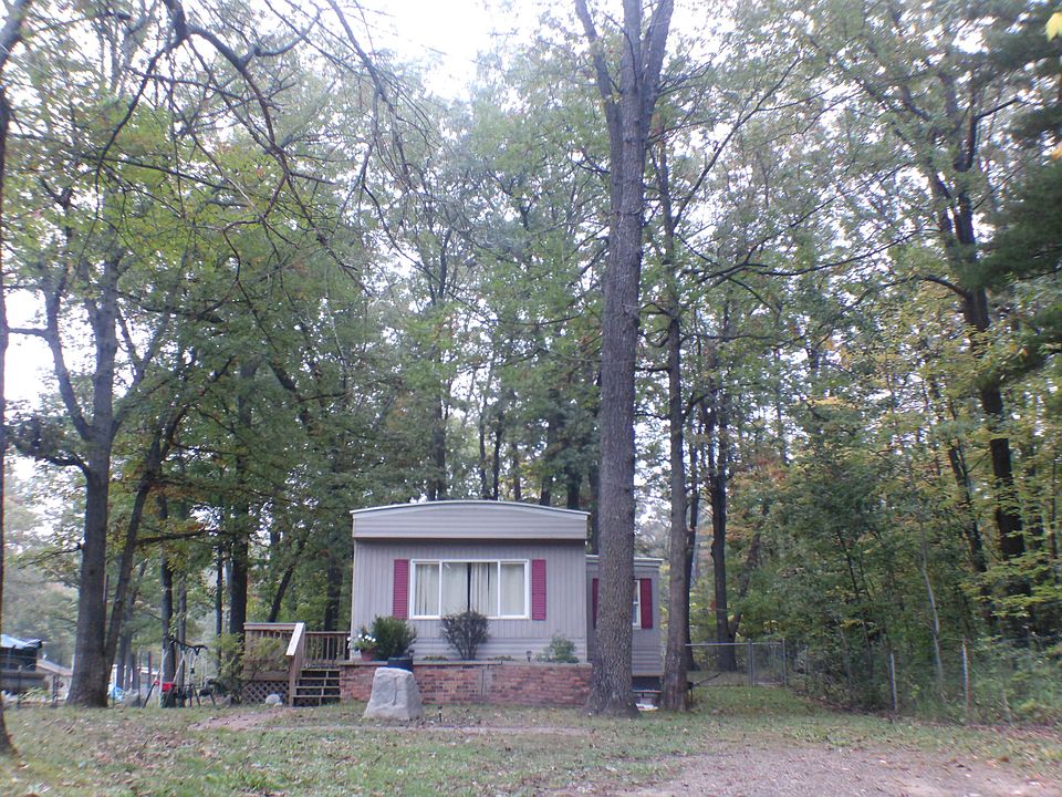 1st image of 130 Valley Dr