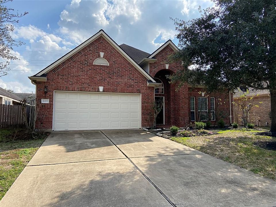 1st image of 20811 Cottage Cove Ln