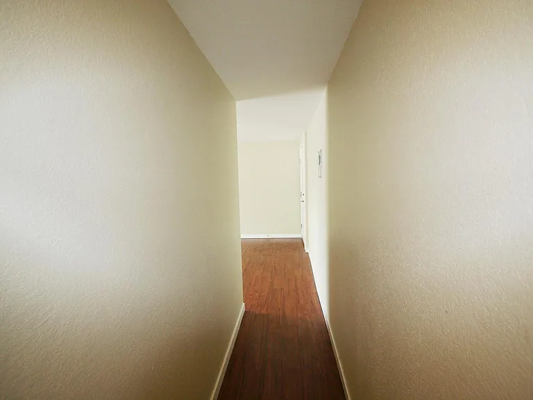 172 S Clarkson St #107 — Photo 7