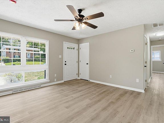 2nd image of 3012 Lumar Dr