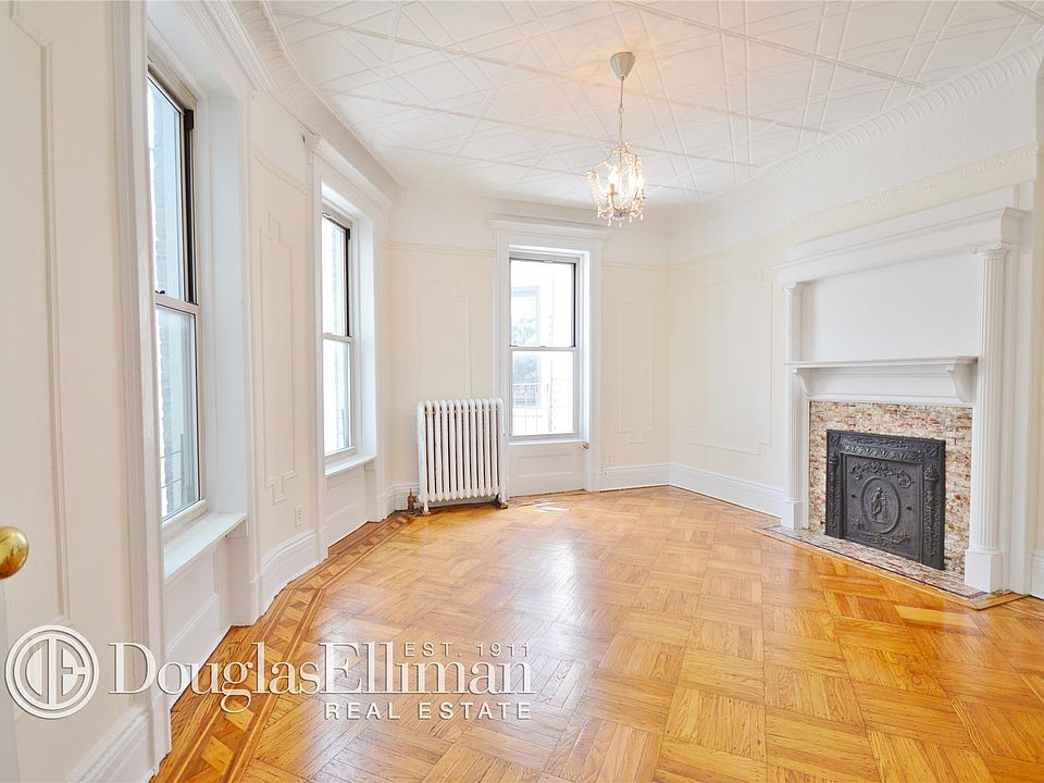 1st image of 521 12th St APT 4R