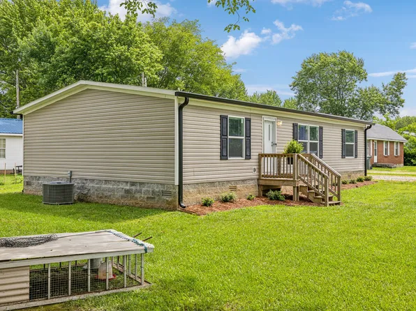 307 Thomas Ave, Hohenwald, TN 38462