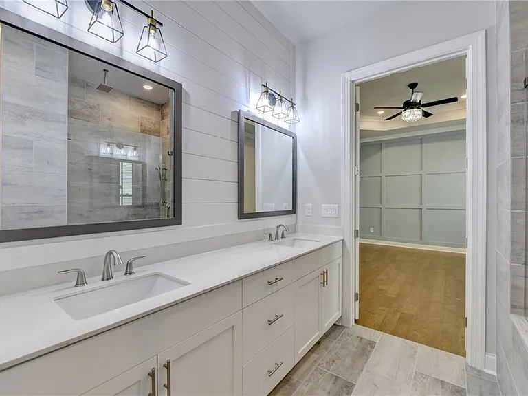 4536 Molder Dr — Photo 48