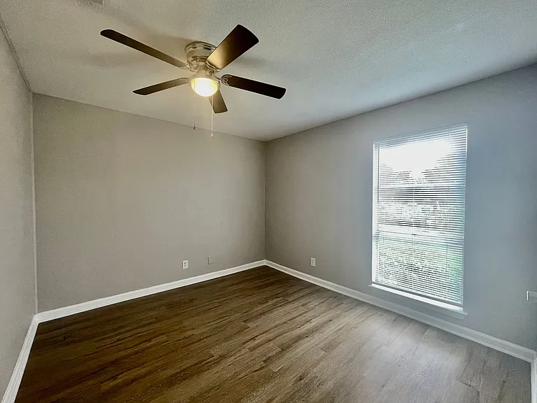 205 S Mitchell St — Photo 19