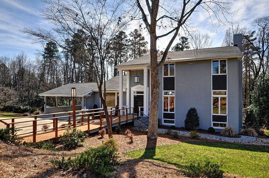 1st image of 953 Sandswood Dr
